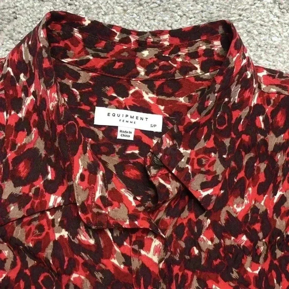 Equipment Button Down Shirt Long Sleeves Collared - Picture 6 of 11